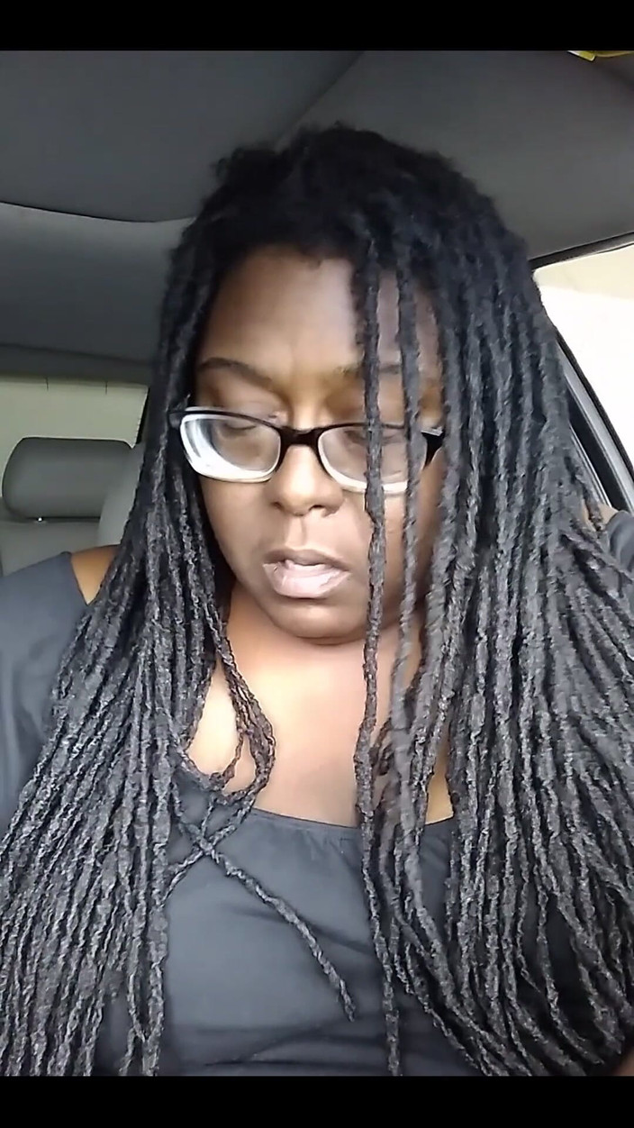 His Queen Suga: Desempacotando no carro