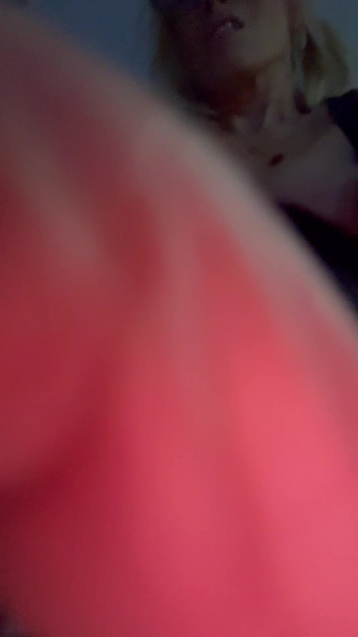 FireyGM: Milf le encanta follar coño temprano en la mañana