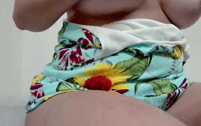 Minhaesposaparaoutro: Mia moglie gode del piacere dell'esibizionismo e della masturbazione con...