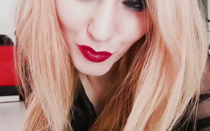 Goddess Celine: Dominasi stoking ketat