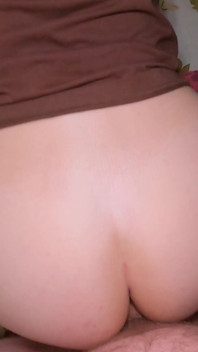 A Beautiful Teenage Girl Rubs Her Ass Against a Dick and Gets It in Her Hole!