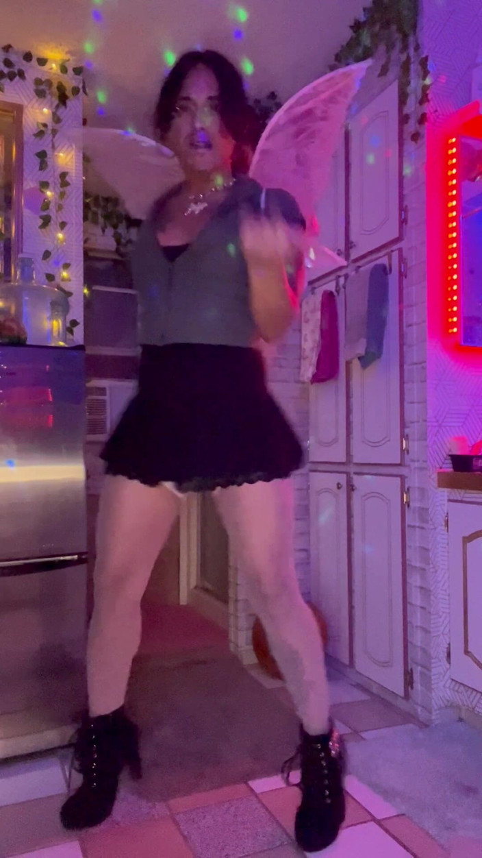 TSJade95: Fantasy Girl Strip Dance