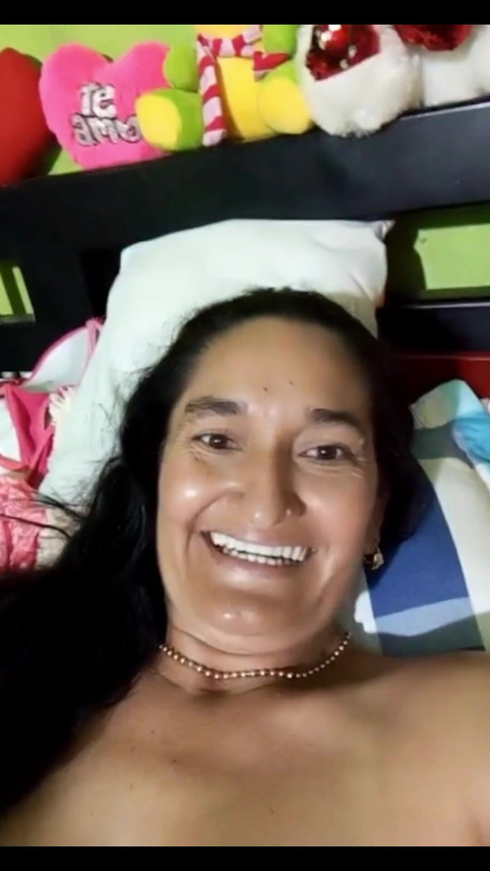 Anny Scorcia: Follo dengan wortel di antara anusku p2
