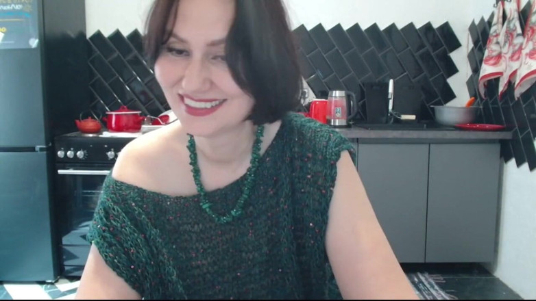 ANGELA_LADY: 내 부드러운 발 뒤꿈치 따먹기