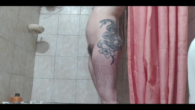 RavenHearth666VIP: 在寒冷的一天洗澡