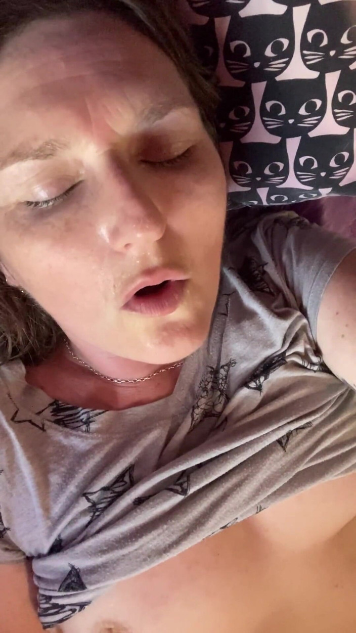 MistressWriggler: First Orgasm in Weeks!