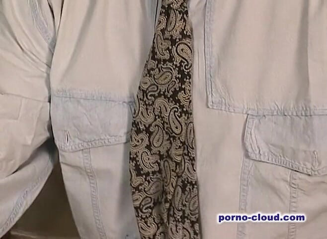 Porno Cloud: Anální lekce fistingu s babette