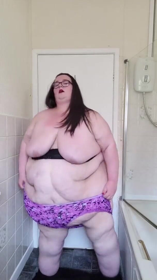 SSBBWLadyBrads: Лето горячей девушки закончилось, часть 2