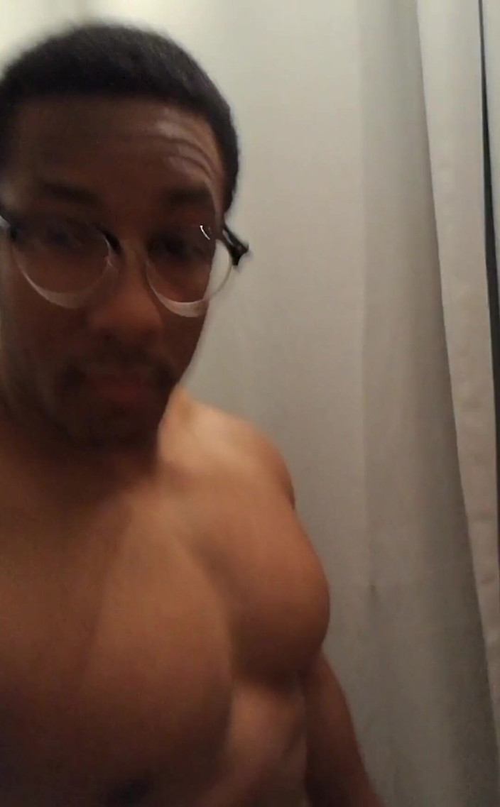 Amadeus: Showing After Gym. Amadeus Mode