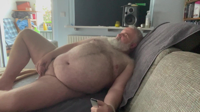 cuddlebearbln: Phù thủy trên ghế sofa 8