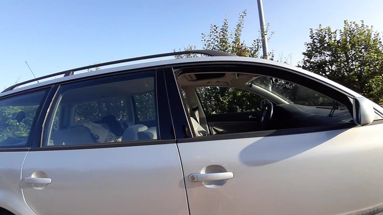 sweetfeet29: Sunny u auta