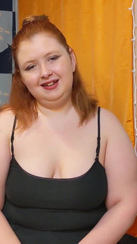 Nevlastní otec mi bere panenství