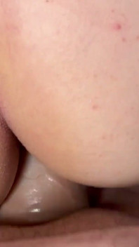 La Mia Figa È Ingrandita Da Una Grossa Manica per Il Pene!