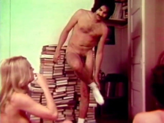 Vintage Usa: Gorący trójkąt w stylu vintage dla dwóch dzikich dziewczyn