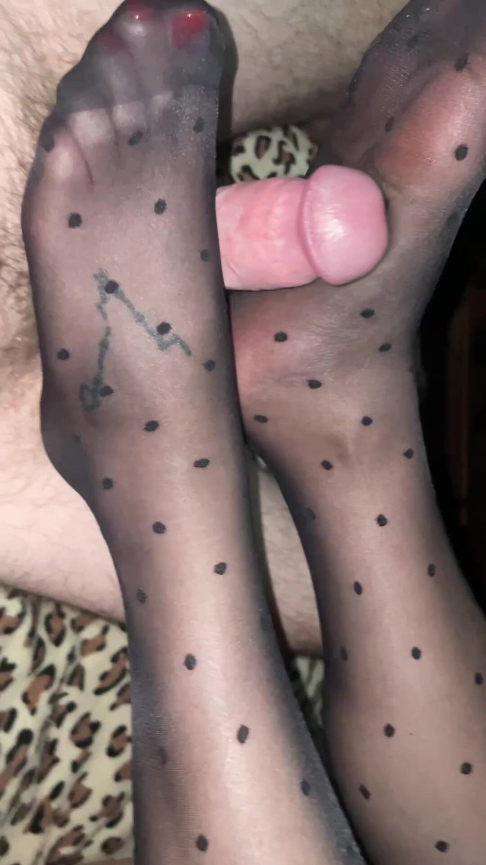 Osmangreek: Si è vantata di una nuova pedicure