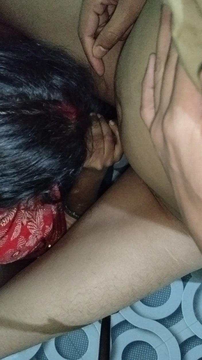 Sama007: Огромный камшот от руки женушкой, часть 1