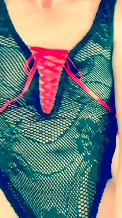 Chelly181818: Crotchless lingerie play. Unzipped