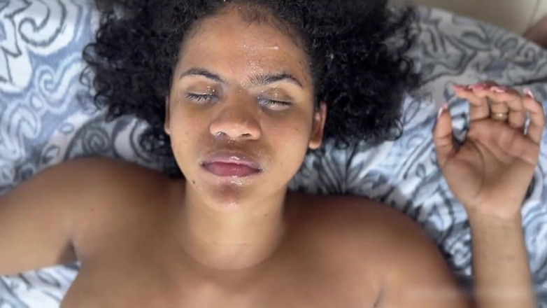 Igotthesauce: Peituda Fodida Na Cara, Bebe Mijo E Enorme Facial!