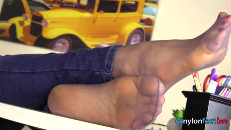 Foot Fetish HD: テクラの可愛い足