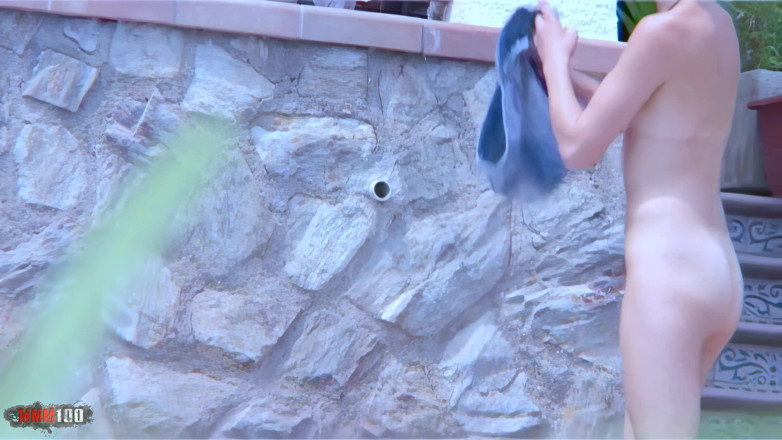 MMM100 Solo: Vídeo sexy Missguapa_pool