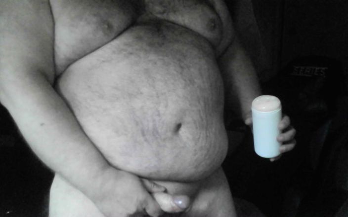 Jerking Perv: Pieprzę fałszywą cipkę i szarpię mojego kutasa mocno, aż spuszczę...