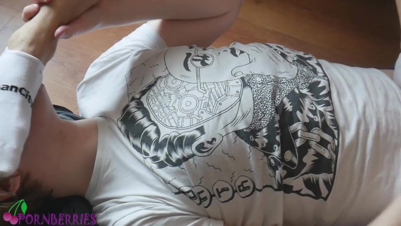 Ethan Alex: Labă intensă transpirată cu picioarele de la un sneaker twink