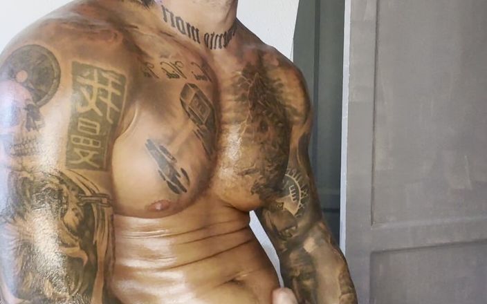 BoyGym: Gran polla musculosa !!