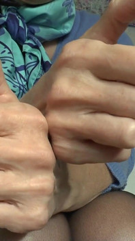 Mörka mystiska fingernaglar, Lady Victoria Valente