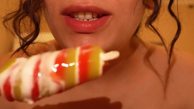 AmayaMori: Guardami trasformare il gelato in una dimostrazione biricella