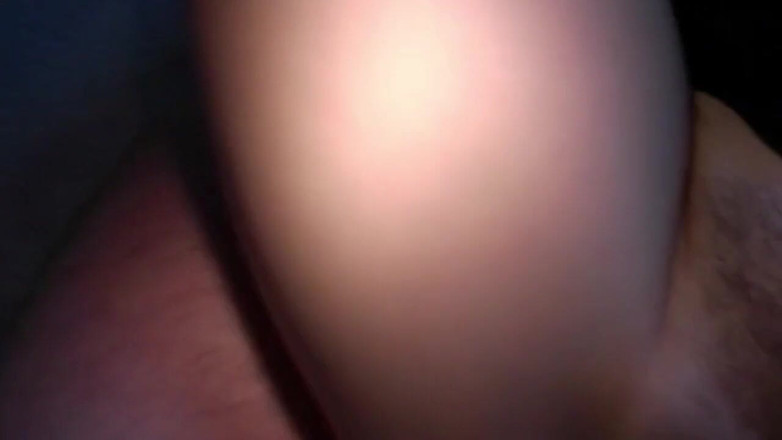 Ben Bones: Кудрявая шлюшка сосет и трахается ради спермы