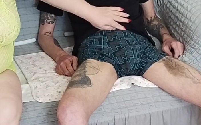 Zona901: 자지를 빨고 정액을 삼키는 깊은 목구멍의 시어머니