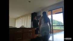 Latinaspy: बड़ी गांड वाली नौकरानी अपने चुदाई कर्तव्यों के लिए तैयार हो रही है भाग 1