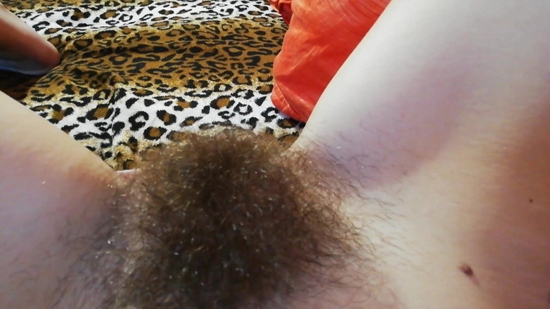 Cuteblonde666: Fétiche de la chatte poilue, brosse la broussaille