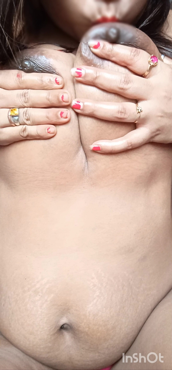 Bengalibeauty96: India de grandes tetas, aceite, masaje, bofetada y del pezón