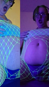 Double Mint Cum – a Green Goddess hologram