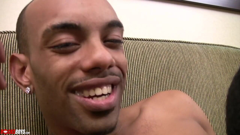 RocksBoys: Два черных чувака отлично времениют - Carlito Rockafella и Jersey Kidd