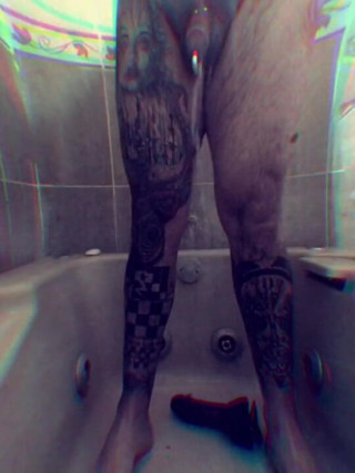 Phillholes: Dildo nella doccia
