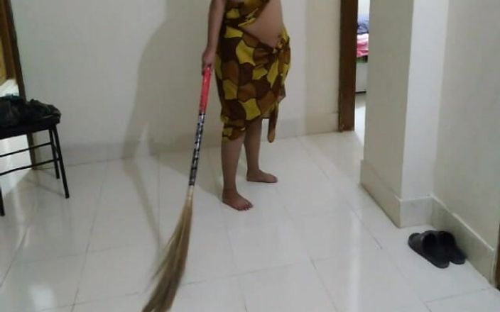 Aria Mia: Gujarati Maid Fucked by Owner's Stepson While She Sweeping His...