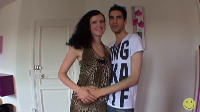 French Amateur Porn: 대물 자지에 따먹히는 예쁜 아마추어 십대
