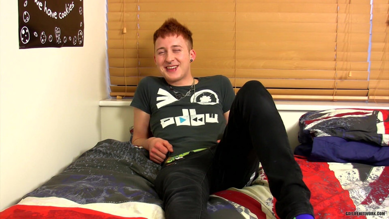 Lollipop Twinks: Confident Show off Josh