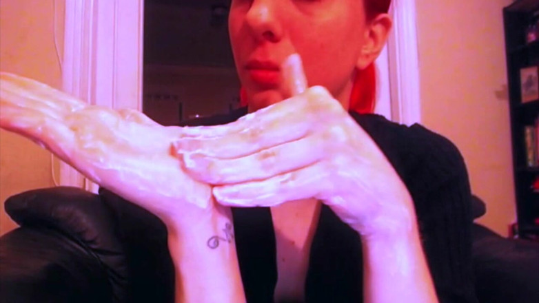 Quinn brooks: โลชั่นมือฉัน