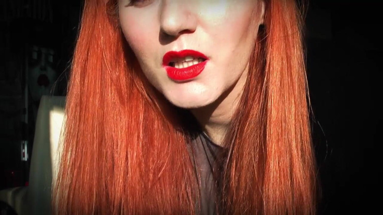 Goddess Celine: Sunt educați