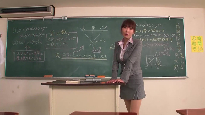 Japan X: Asian teacher in blowbang trouble