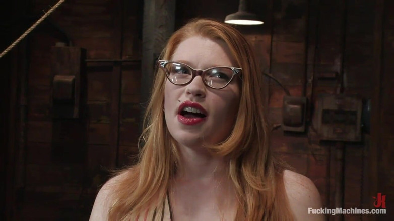 Fucking Machines by Kink: उस बटन को मत छूना - madison Young