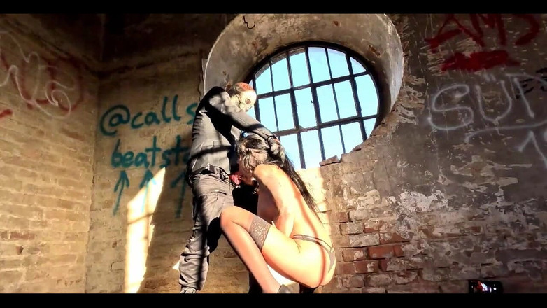 Miss Lilith devil: Tre Buchi Scopati in Un Posto Perduto.