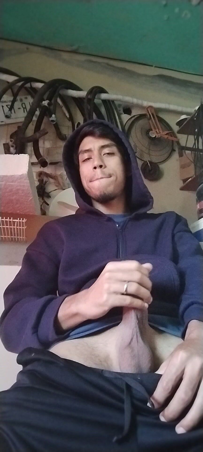 AlexAlejandro13: Nezbytná masturbace