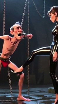 Topları Kırma - Dominatrix Bağlı Adamın Testislerine Tekme Attı