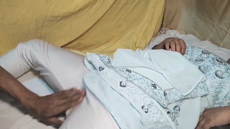 Desi step mom: 最好的印度肛交妻子