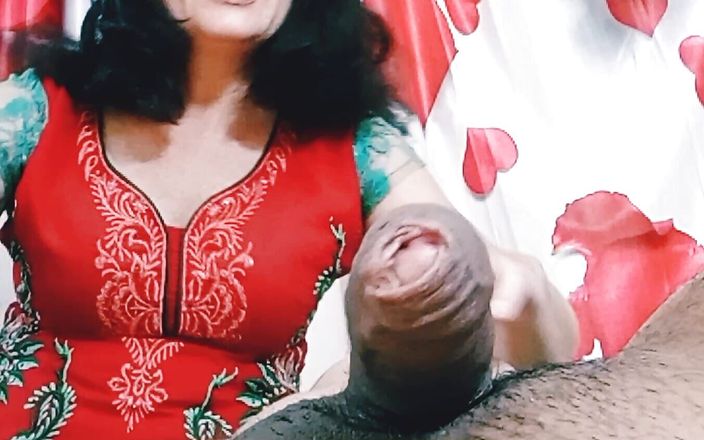 Bolly Karma: Fantezie cu sora mea vitregă excitată