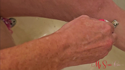 My_Sexie_Lexie: Holení v zákulisí – amatér ve sprše